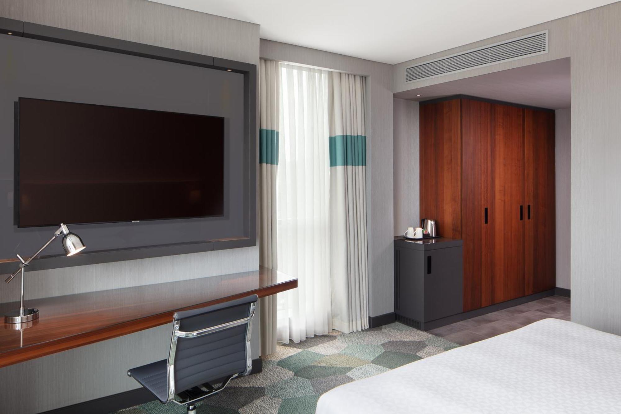 Four Points By Sheraton Istanbul Kagithane Екстериор снимка