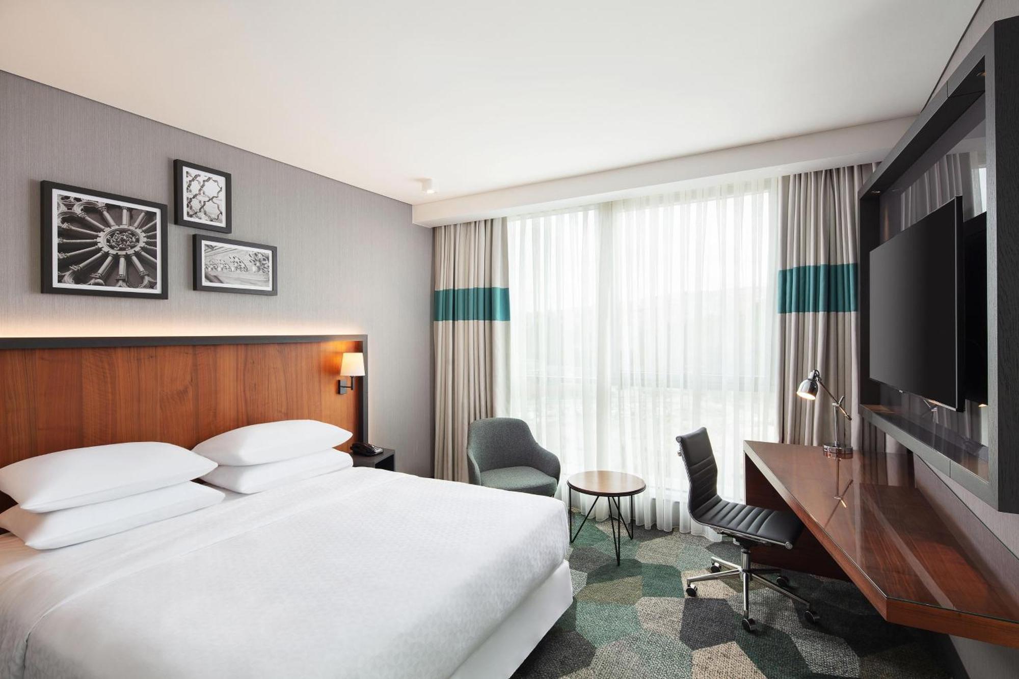 Four Points By Sheraton Istanbul Kagithane Екстериор снимка