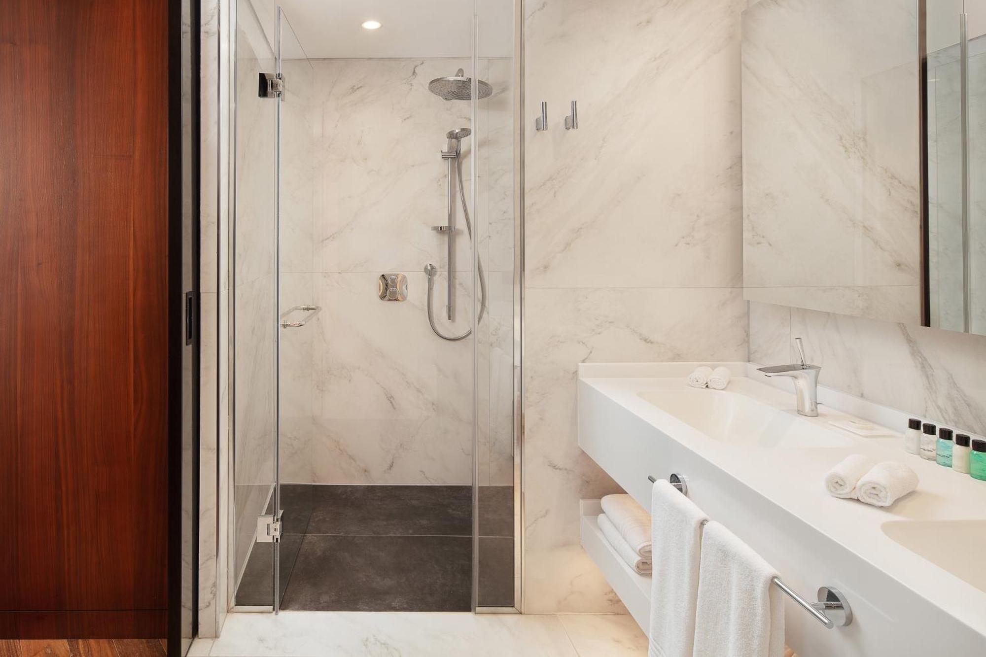 Four Points By Sheraton Istanbul Kagithane Екстериор снимка